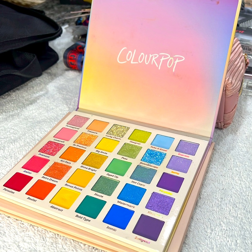 Colourpop fade into hue palette & Matte about hue set of two